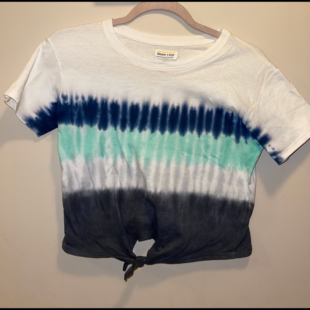 Crop Knot T-Shirt (Tie Dye)